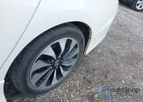 2017 Honda Accord Hybrid Touring z USA, uszkodzony, nr VIN JHMCR6F77HC001147